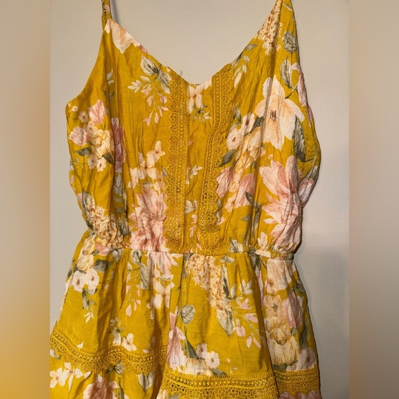 2/$20 Blu Pepper Yellow Floral Print Dress - Picture 4 of 7